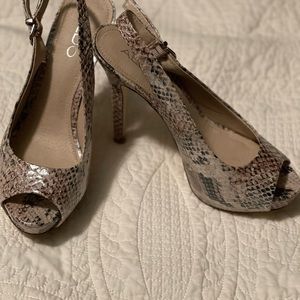 Shoes worn maybe two or three times…very nice casual shoes to wear out